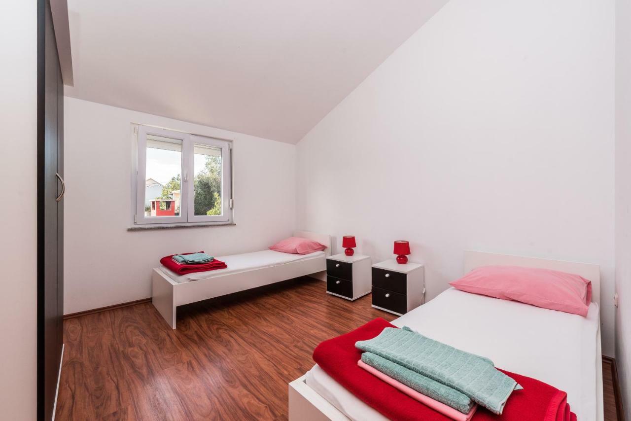 오브로박 House Danica 빌라 외부 사진